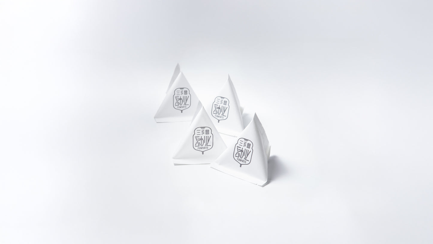 【新商品】三豊ふわりと〈朝採れシャインマスカット〉テトラパック12個入